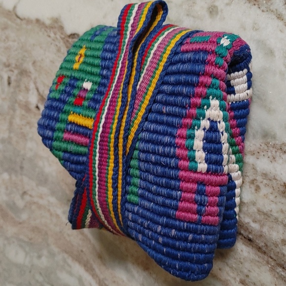 Colorful Crocheted Bucket Bag from Central or South America in Blue - Picture 15 of 16